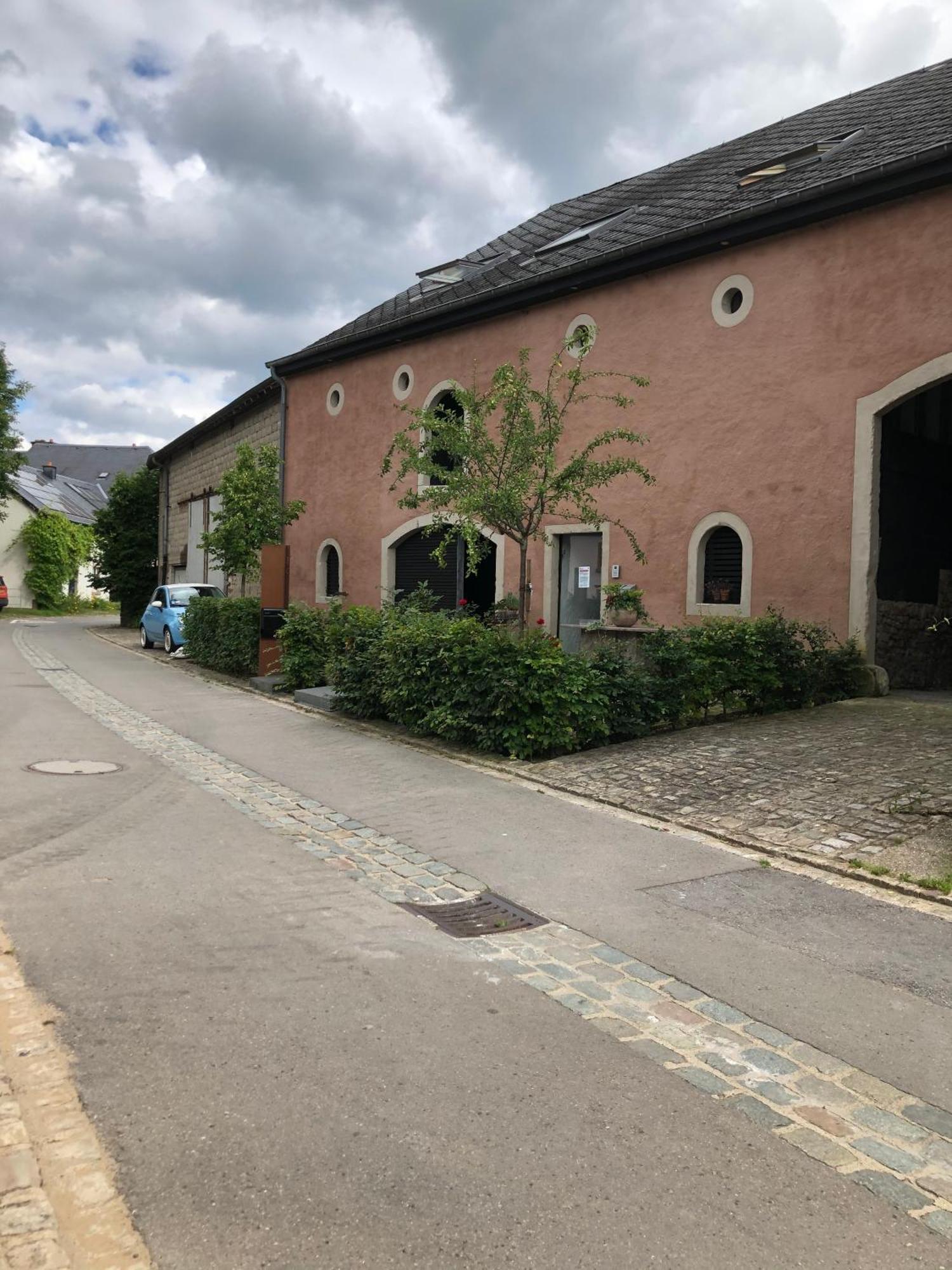 Un Der Attert - Celine'S Loft - Luxembourg Villa Boevange-sur-Attert Bagian luar foto
