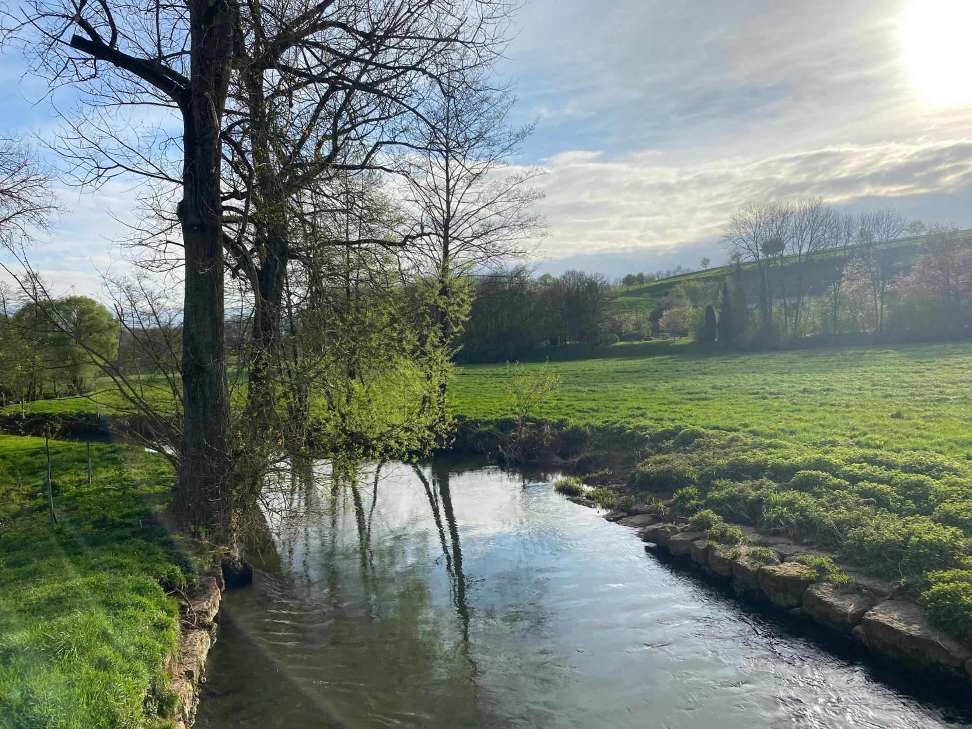 Un Der Attert - Celine'S Loft - Luxembourg Villa Boevange-sur-Attert Bagian luar foto